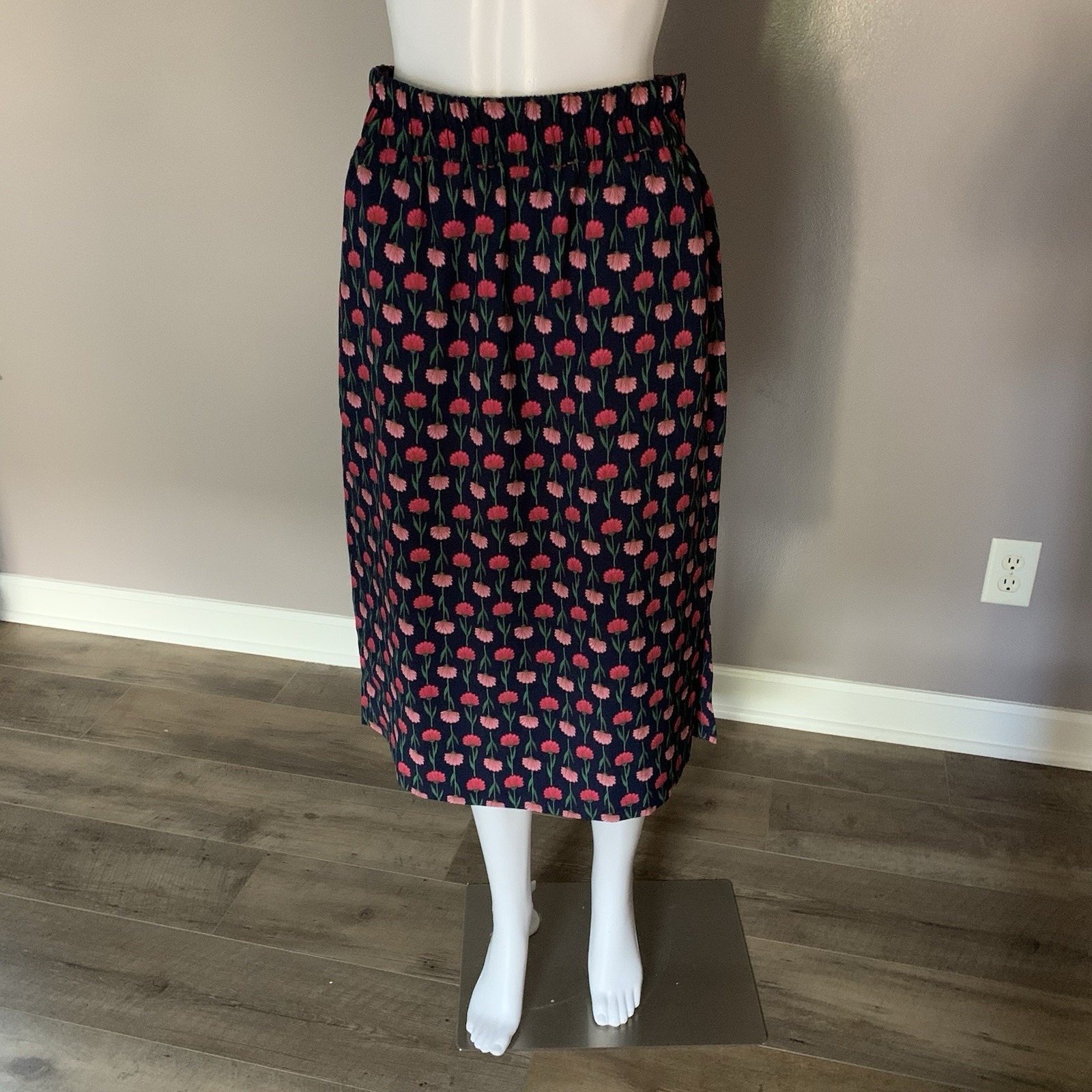 J. Crew Floral Print Pull-On Pencil Skirt. Size:Xs) Nwt Navy Green & Pink Floral